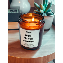 Bougie parfumée à message "Oups ! On s'est reproduit" Muisti en pot apothicaire ambré