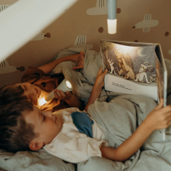 KIDYWOLF - KIDYFLASHLIGHT VERT - LAMPE TORCHE 3-EN-1 ENFANT RECHARGEABLE USB